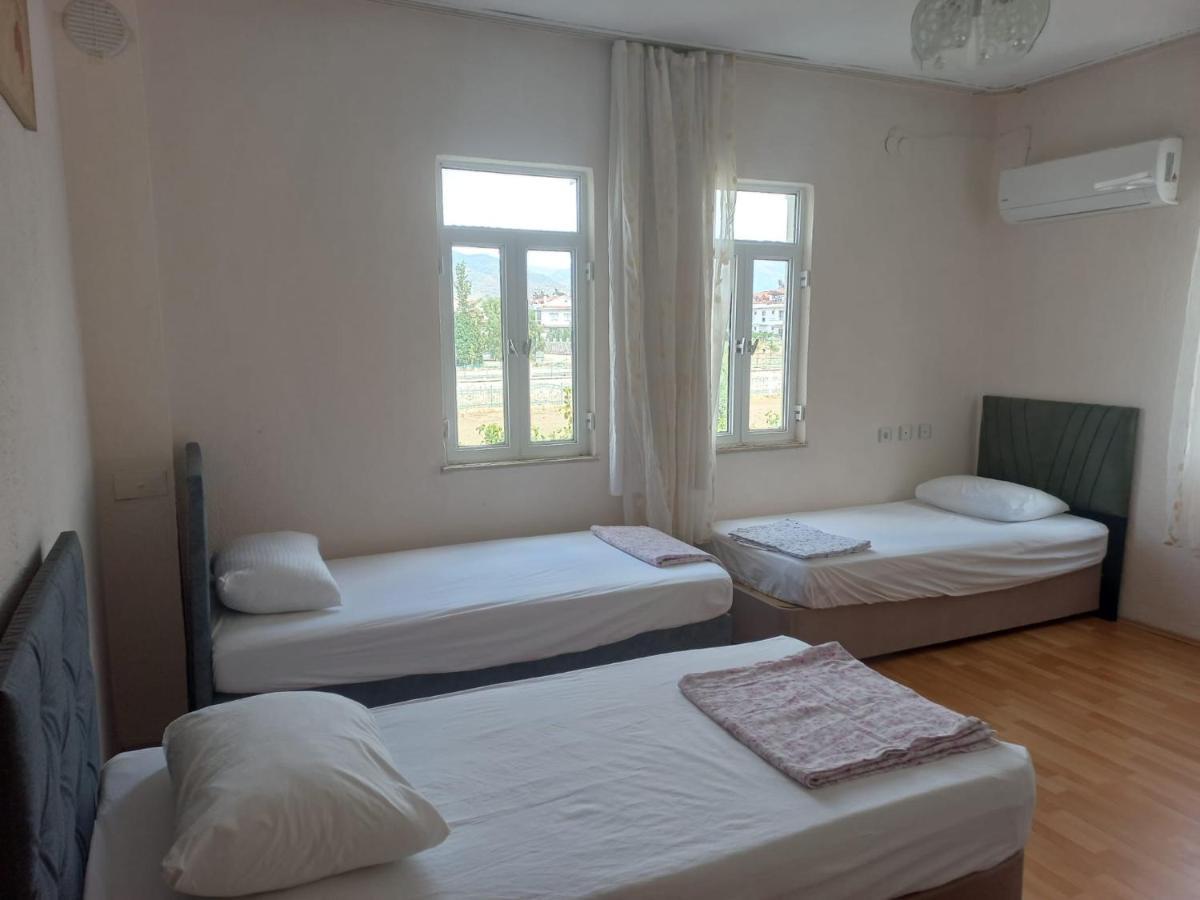 Adventurous Local Hostel 费特希耶 外观 照片