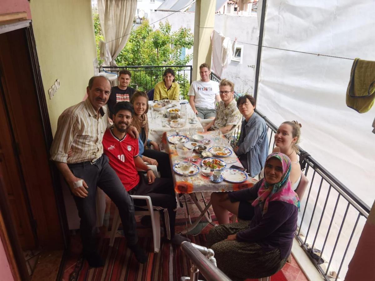 Adventurous Local Hostel 费特希耶 外观 照片